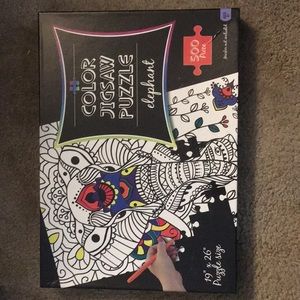 Color in jigsaw puzzle